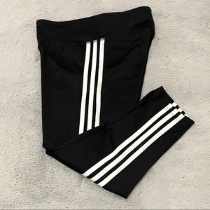 Cropped Adidas Leggings
